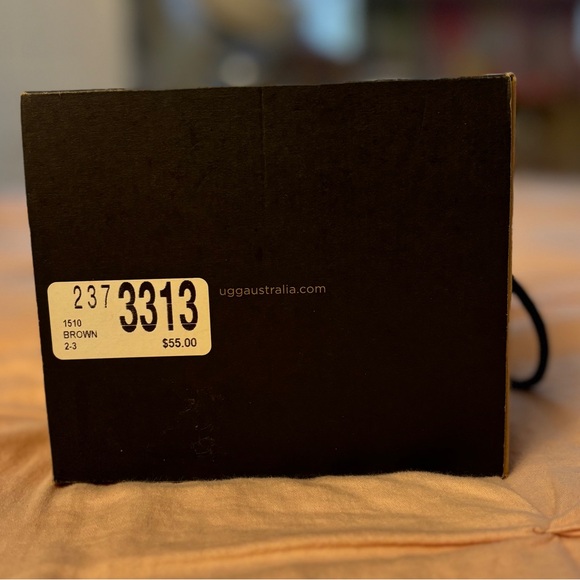 Baby Uggs for 6-12 months - Picture 3 of 6